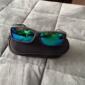 Polarized "fit over" Sunglasses from Cocoons